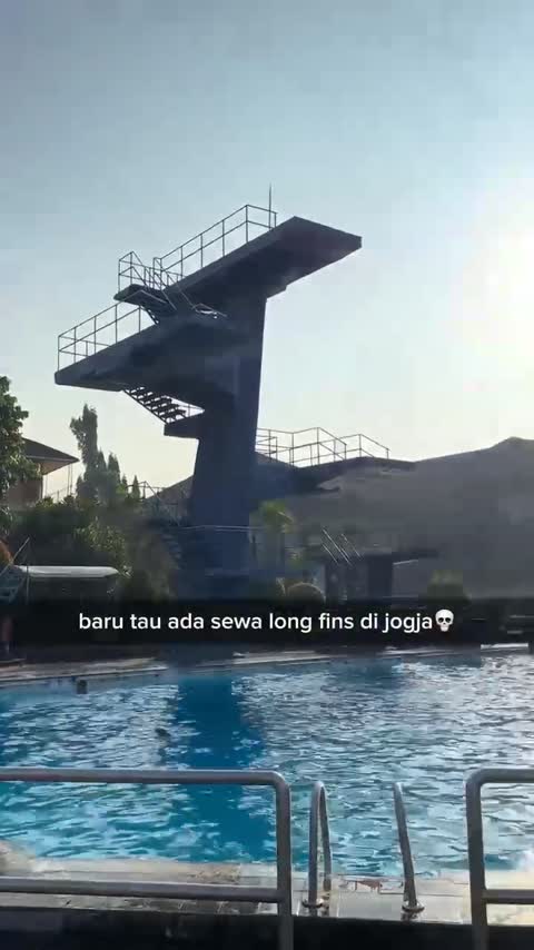 Kolam renang di Yogyakarta untuk latihan long fins